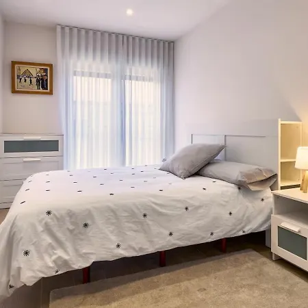 Nuevo En El Centro De - Edificio Rvm דירה לאון